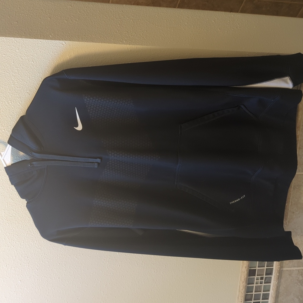 Nike Therma-Fit Hoodie Men's Navy Blue and White Pullover Front Logo